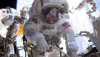 ناسا: عملية سير طارئة بالفضاء خارج المحطة الدولية
