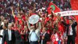 "مستر جورج" يشارك الوداد احتفالاته باللقب المغربي