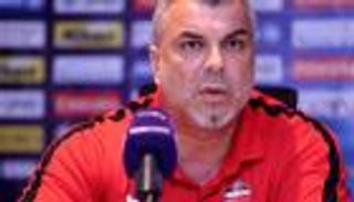 الروماني كوزمين: لا نخشى جماهير الأهلي