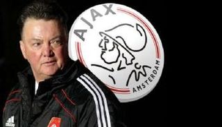 فان جال قضى حقبة عامرة بالبطولات في أياكس