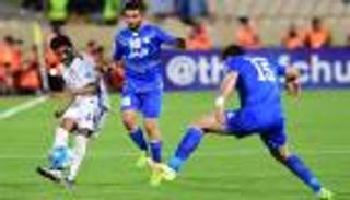 ركلة جزاء قاتلة تنهي صمود العين أمام الاستقلال