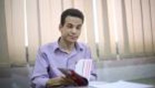 "العين" تحاور مدير تحرير أول مجلة للمكفوفين بالشرق الأوسط
