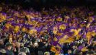 جمهور برشلونة يطلق هتافات معادية ضد مدرب مالاجا