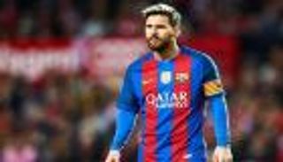 إنجازات عديدة لميسي في موسم برشلوني فقير