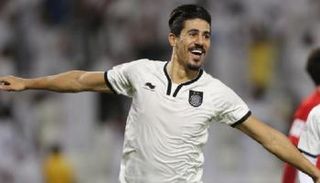 السد القطري يربط بونجاح بعقد جديد