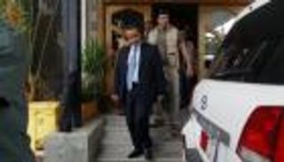 الحوثيون يحرقون أغصان الزيتون باستهداف متكرر  للمبعوث الأممي