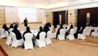 "التنمية الأسرية" بالإمارات تدرب موظفيها على حل المشكلات الاجتماعية