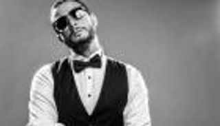 بالصور.. أحمد الفيشاوي يروج للشيخ جاكسون بلحية وجلباب