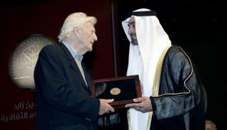 الشيخ محمد بن زايد آل نهيان ودينيس جونسون ديفيز