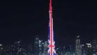 إضاءة برج خليفة بألوان العلم البريطاني تضامنا مع ضحايا مانشستر