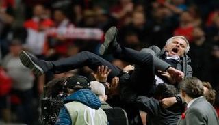 مورينيو يكتب تاريخا جديدا في البطولات الأوروبية