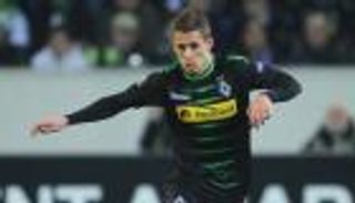 آرسنال يراقب هازارد الصغير