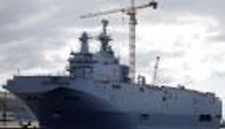 موسكو ترد على فرنسا بأول "ميسترال" روسية