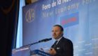 قرقاش يسلط الضوء على جهود الإمارات في مكافحة الإرهاب 