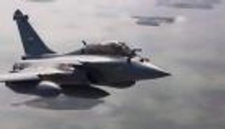 مصر تدك مواقع الإرهابيين في ليبيا ردا على مجزرة المنيا