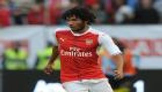 النني أول مصري يتوج بكأس الإمارات الإنجليزية