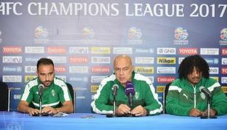 مدرب الأهلي السعودي خلال المؤتمر