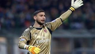 ميلان يبحث عن خطة بديلة تحسبا لرحيل دوناروما