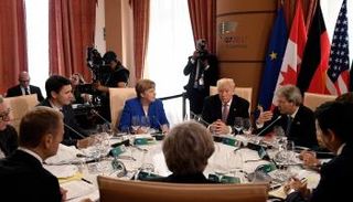 قادة قمة السبع خلال اجتماعهم بصقلية - أ.ف.ب