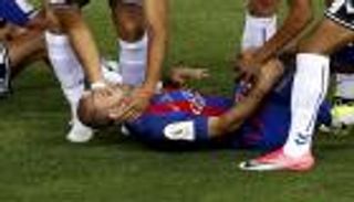 إصابة ماسكيرانو تضع إنريكي أمام الخيار الصعب 