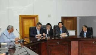 جانب من لقاء وزير الآثار المصري والوفد الصيني