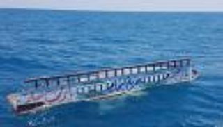 البحرية المصرية تنقذ 22 صيادا من الغرق