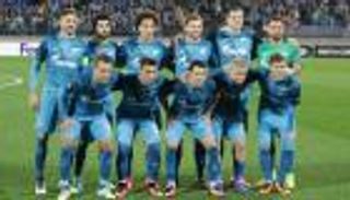 زينيت الروسي يقيل مدربه