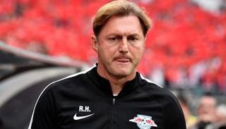 رالف هازنهوتل مدرب لايبزيج