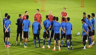 استعدادات الأبيض لمواجهة تايلاند