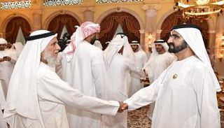 الشيخ محمد بن راشد آل مكتوم يستقبل جموع المهنئين 