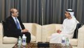 بالصور.. عبدالله بن زايد يلتقي وزير خارجية الأردن في أبوظبي