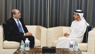 جانب من لقاء الشيخ عبدالله بن زايد آل نهيان مع وزير الخارجية الأردني