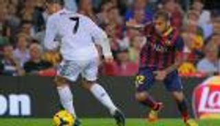 صحيفة كتالونية تذكر ألفيس بتفوقه على الريال