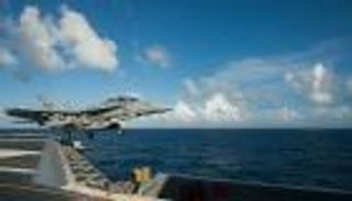 استعراض قوة أمريكي في بحر اليابان