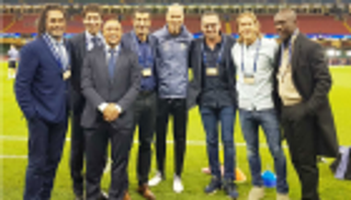 أساطير الريال يدعمونه قبل موقعة كارديف