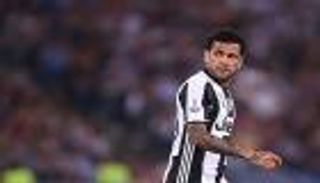 ألفيس يتسبب في انقسام جماهير تشيلسي