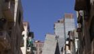 مصر.. مفاجآت جديدة في قضية عقار الإسكندرية المائل 