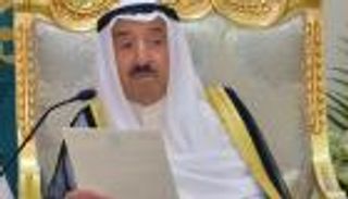 أمير الكويت: ظروف المنطقة تتطلب اليقظة والحذر