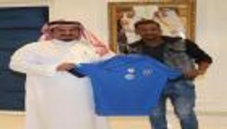 بعد فلاتة.. الهلال يستعد لتدعيم دفاعه بلاعب محلي