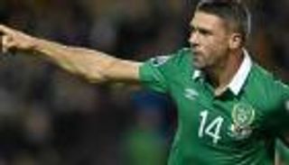 بالفيديو.. عجوز أيرلندا يستعيد شبابه أمام أوروجواي