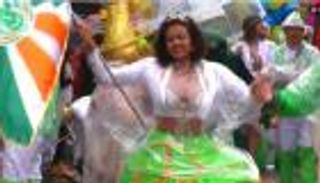 آلاف الزوار يحتفلون بمهرجان الثقافات في برلين