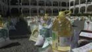 مؤسسات خيرية في اليمن توفر الطعام للنازحين خلال رمضان