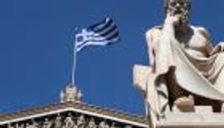 اليونان تمثل مصر في قطر