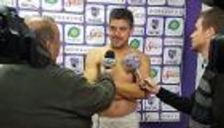 مدرب يفي بوعده "المهين" في الأرجنتين