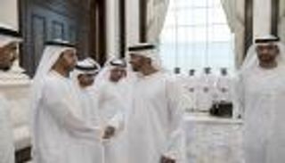 محمد بن زايد يتبادل التهاني مع وفد "أدنوك" بمناسبة شهر رمضان