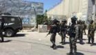 العرب في إسرائيل يعلنون الإضراب ردا على مقتل شاب 