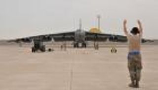 مقاتلة روسية تعترض قاذفة أمريكية فوق بحر البلطيق