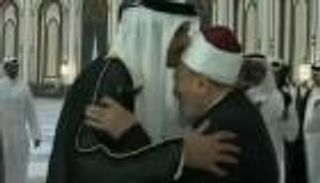 لماذا قبل أمير قطر جبين "أيقونة الإرهاب" القرضاوي؟