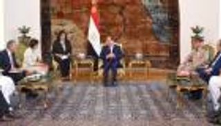 السيسي يطالب العالم بمواقف صارمة ضد الدول الداعمة للإرهاب