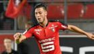 رين الفرنسي يحدد سعرا خياليا لبيع موهبته الجزائرية 